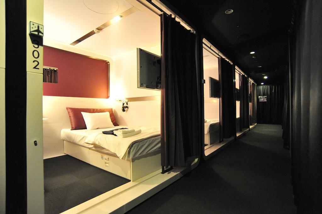 First Cabin Hakata Fukuoka  Exterior photo